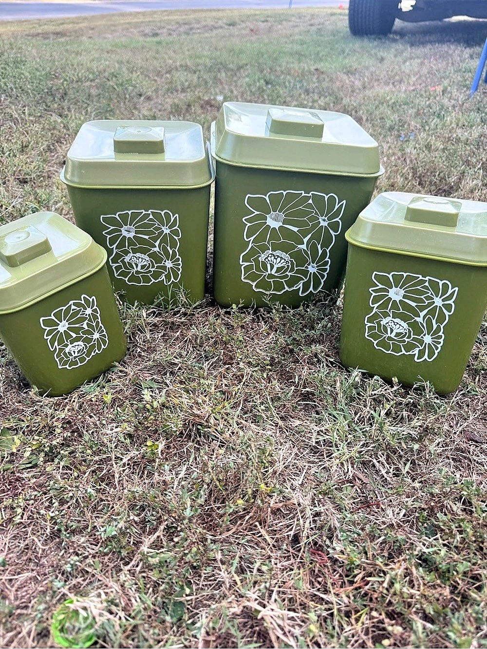 Vintage Green plastic Floral nesting Container Set